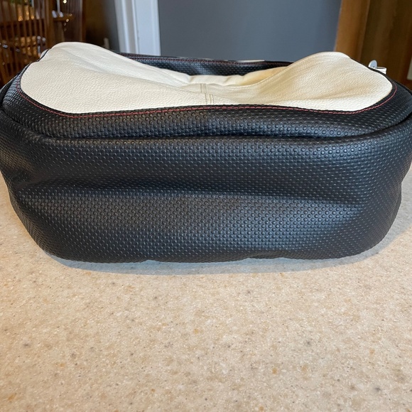 Bugaboo Diaper Bag RED Special Collection Leather Modern Crossbody White - Picture 12 of 15